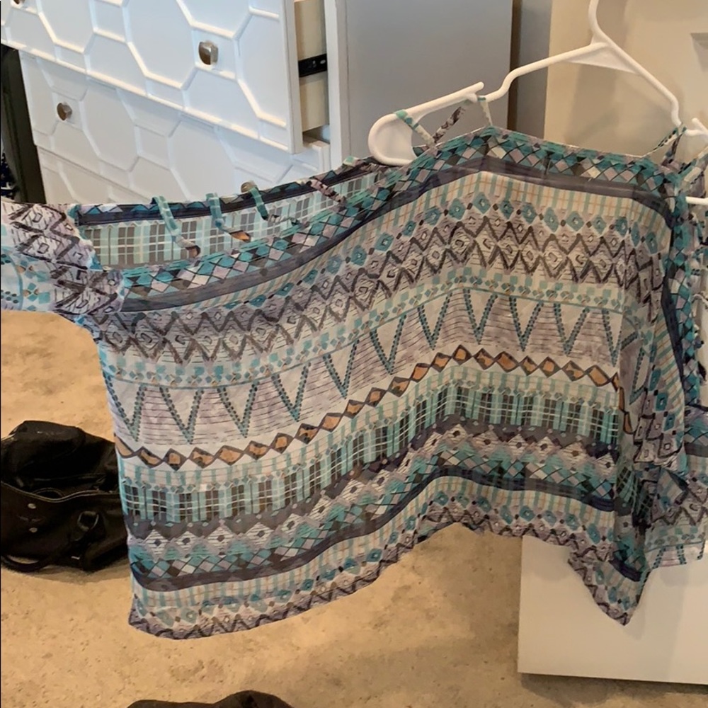Cropped pattern top - Picture 3 of 3